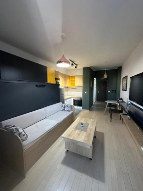 Urban & Cozy Sapphire Apartment